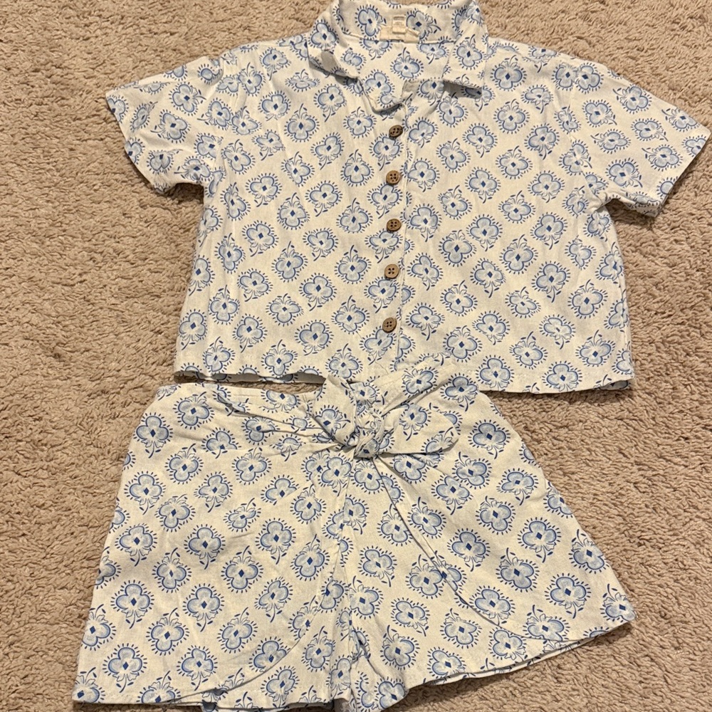 Jessica Simpson Kids Blue and Cream Set